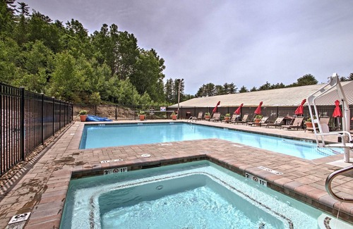 North Conway Apartment | Ski-in/ski-out Cranmore Mountain Resort Condo!