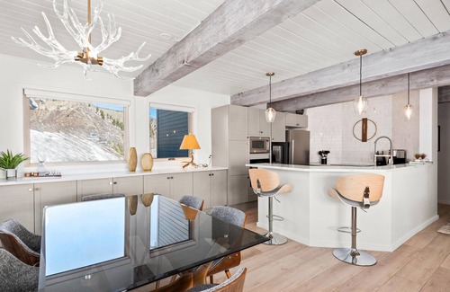 Snowmass Village Condo | Ski In/Ski Out Four Bedroom Snowmass Village Condo