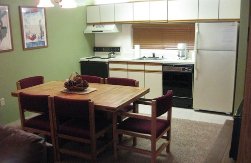 White Condo | Ski- In, Ski- Out, Ground Floor, Wi-Fi , lounge with hot tub, sauna & fireplace