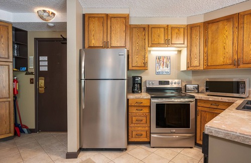Winter Park Condo | Ski-in Ski-out Iron Horse Studio Condo D