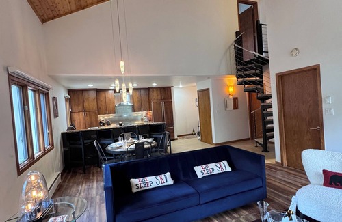 Beaver Creek Condo | Ski in/Ski out Luxury Penthouse Condo, Hot Tub, Walk to Village in Beaver Creek