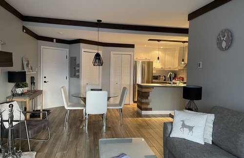 Mont-Tremblant Condo | Ski in/Ski out Modern 1 bedroom with fireplace