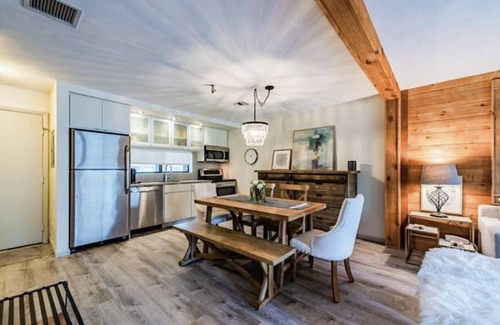 Seven Springs Condo | Ski in/Ski out Modern Chic Condominium