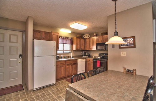Village at Camelback Condo | SKI-IN/SKI-OUT ON CAMELBACK MT. near shopping, hiking, rafting, Nascar & more