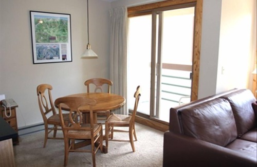 Winter Park House | Ski-in Ski-Out One Bedroom Condo at the Iron Horse
