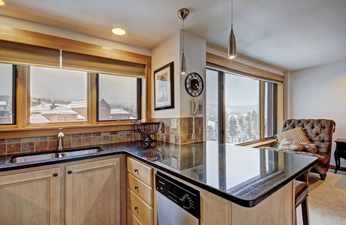Peak 9 Condo | Ski-in/ski-out Studio W/snowy Alpine Views - Walk To Main St Studio Bedroom Condo by RedAwning