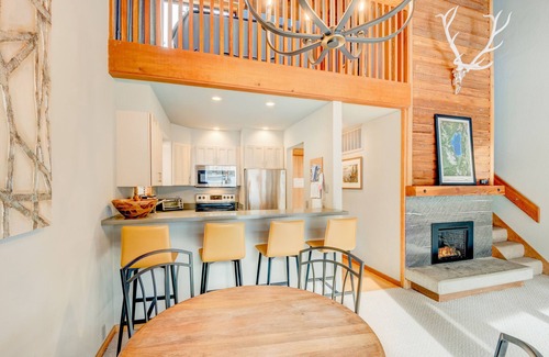 Tahoe Woods House | Ski-in/ski-out townhome with fireplace, pool, hot tub & on-site ski/sled hill