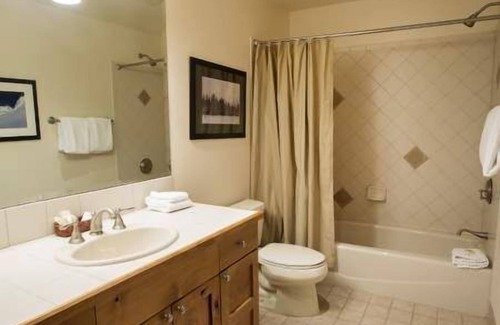 Crested Butte Condo | Ski In/Ski Out "WestWall Lodge" Luxury Mountain Accommodation A104