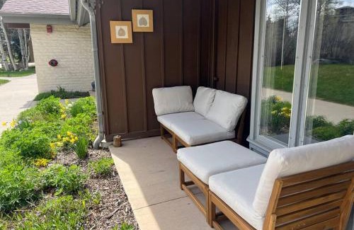 Steamboat Springs House | Ski In, Ski Out Cozy Creek Side Cabin w Front Yard