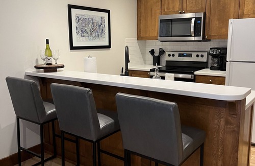 Park City Condo | Ski In/Ski Out with Mtn Views and Easy Hot Tub Access
