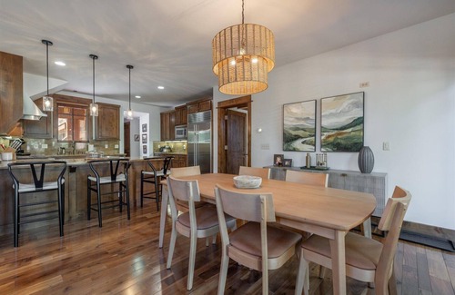 Truckee Villa | Ski Lease from December 1st-April 30th Villa with 3 Ensuite bedrooms in Truckee