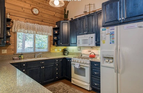 Al Tahoe Cabin | Ski Lease or monthly – South Lake Tahoe, authentic Log Cabin in Al Tahoe