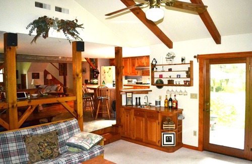 Wardsboro House | Ski Mt. Snow, Stratton in Minutes