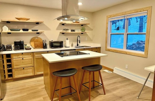 Stockbridge House | Ski/MTB Home with Mountain Views near Killington/Woodstock/Green Mountain Trails