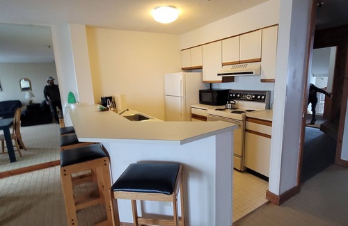 Stratton Mountain Condo | Ski on ski off condo