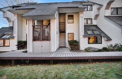 Central Vermont- Killington House | Ski on ski off right from your door nicely decorated 2 bedroom, Sunrise L3