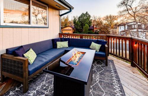 North Central Westminster House | Ski Resorts Nearby: Mini Golf + BBQ + Games