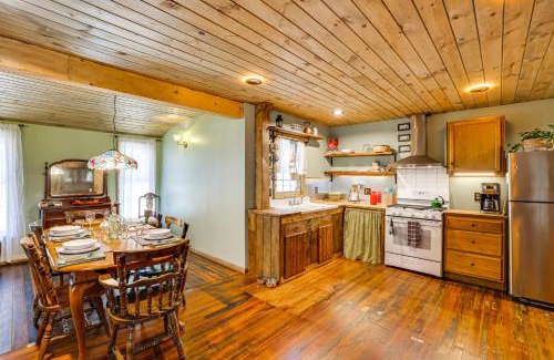 Pocono Pines House | Ski, Swim, Relax Old-Fashioned Poconos Getaway