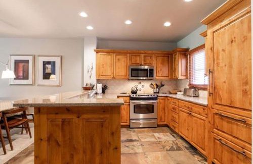 Highlands Townhomes House | Ski Townhome in Beaver Creek