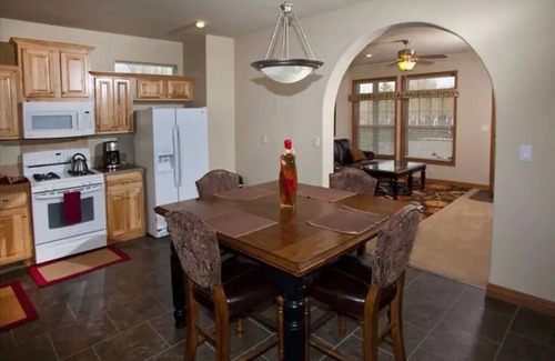 Gypsum House | Ski Vail 30 minutes from Eagle, colorado