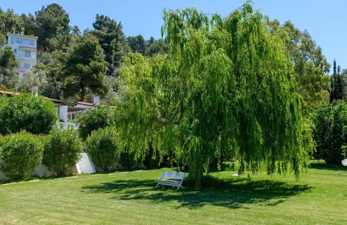 Kanapitsa Villa | Skiathos Luxury Villa | 2 Bedroom Villa Dyo | Vromolimnos