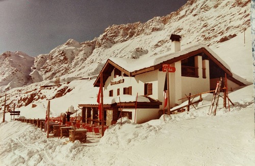 Cervinia Apartment | Skichaletcervinia ski in ski out aan Piste nr. 5 in Cervinia