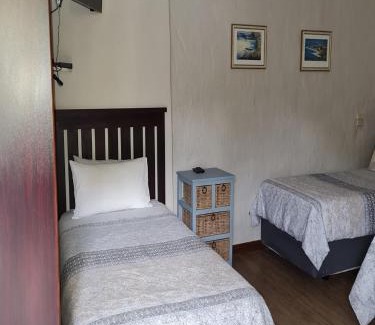 Colesberg Cabin | Skietberg Lodge