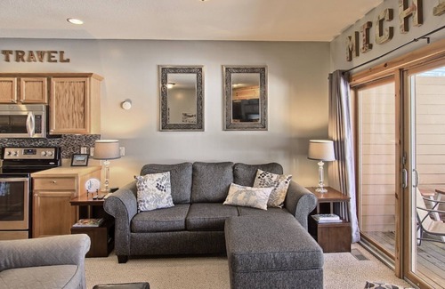 Mancelona Condo | Skiing , golf or nearby lakes. Schuss has it all!