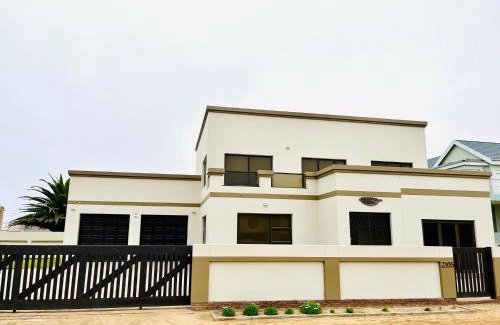 Hentiesbaai House | Skilpadtepel