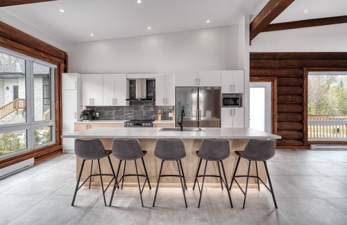 Saint Come Ski Chalet | SkiOlac - SPA, Ski, and Lakefront