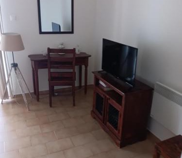 Paralia Porovitsis Apartment | Skipper's Apartments