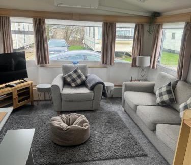 Mappleton Resort | Skipsea Sands Caravan Hire 8 Berth With Air conditioning