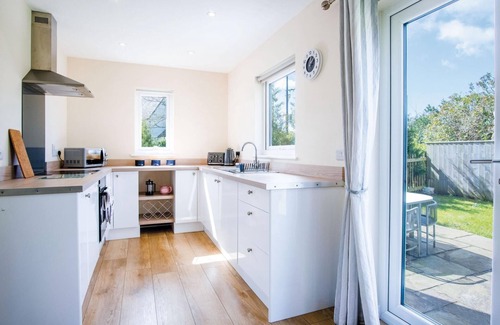 Jameston Apartment | Skomer Lodge - 2 Bedroom Lodge - Manorbier