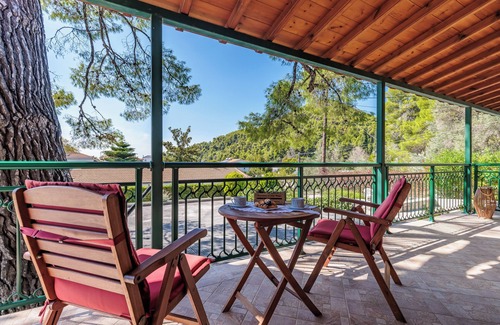 Agnontas Villa | Skopelos country house Diamantis & Chrisi