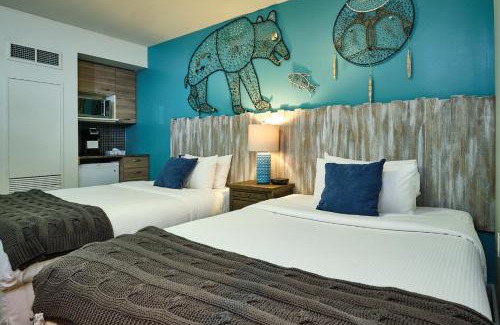 Gastown Hotel | Skwachàys Lodge