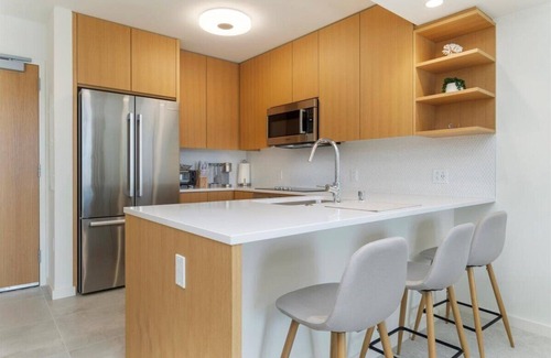 Ala Moana Condo | Sky Ala Moana 2307: 1 BR, 1 BA in Honolulu, Sleeps 4