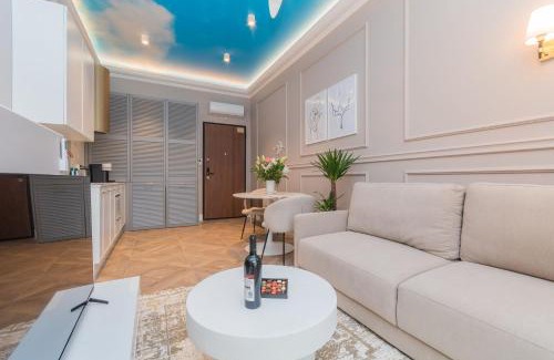 Gdansk City Center Apartment | Sky Apartment by Grand Apartments