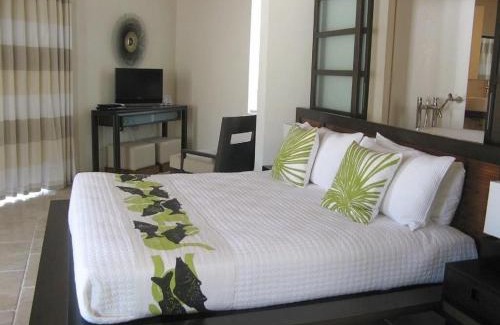 Governor's Harbour House | Sky Beach Club Bungalow 2 cabin
