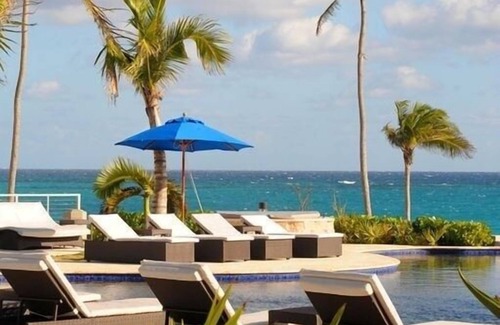 Governor's Harbour Cabin | Sky Beach Club Bungalow 1 Bedroom Cabin