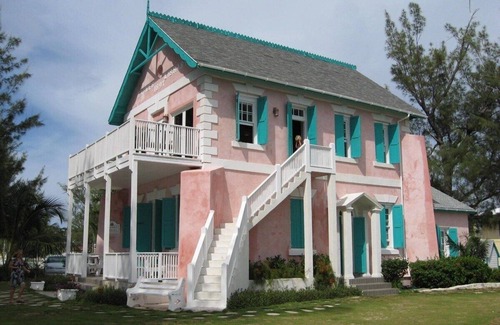 Governor's Harbour Cabin | Sky Beach Club Bungalow 2 Cabin