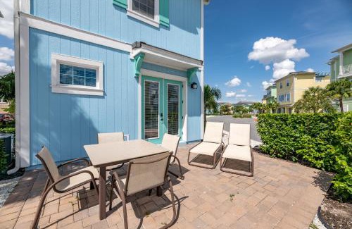 West Kissimmee House | Sky Blue Cottage Near Disney With Margaritaville Resort & Island H2O Access - 8012Ff