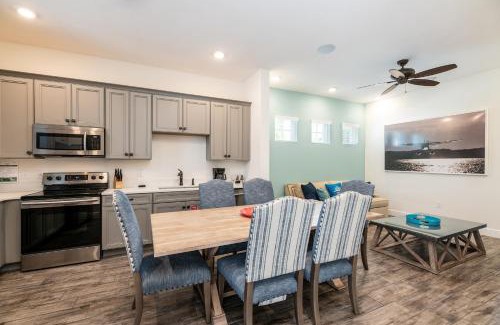 West Kissimmee House | Sky Blue Cottage Near Disney With Margaritaville Resort & Island H2O Access - 8012Ff