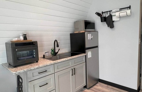 Bakersville House | Sky Blue - Romantic, hot tub, campfire