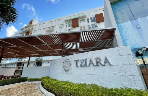 Downtown Cancun Apartment | Sky Condo Tziara Panoramic View 8 Minutes From the Beach