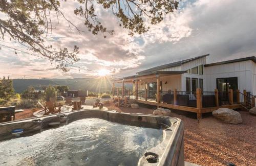Glendale House | Sky Dome Hot Tub Climbing Wall Hammock Tents EV