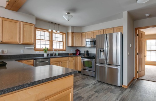 Wellsboro House | Sky High Chalet! Gorgeous home on 10+ acres with hot tub, 2 minutes to Wellsboro
