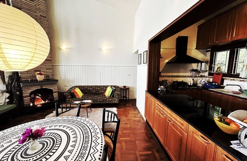 Kodaikanal Villa | Sky House: Cliff Villa in Kodaikanal. Pet Friendly!