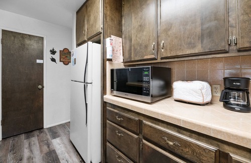 Summit Estates House | Sky Krest - Walk to Slopes, Pool Table, Barbecue