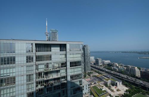 CityPlace Apartment | Sky Living Awesome Lake and City View