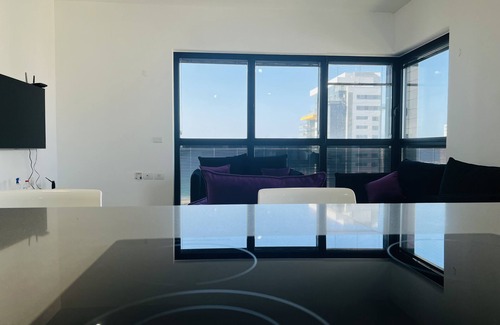 Bat Yam Apartment | SKY LUX! Apartment front beach (MAX 16 people)